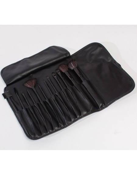 12 Make-up Pensler samt en tilhørende lækker sort taske - CleanSkin.dk